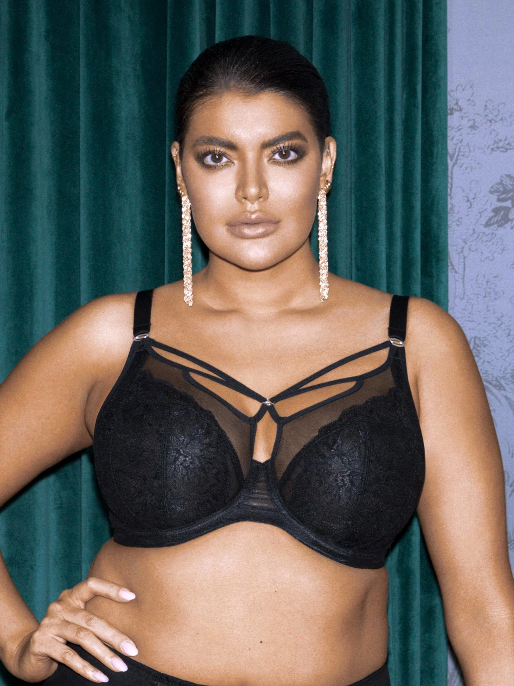 Brianna plunge - Image 4