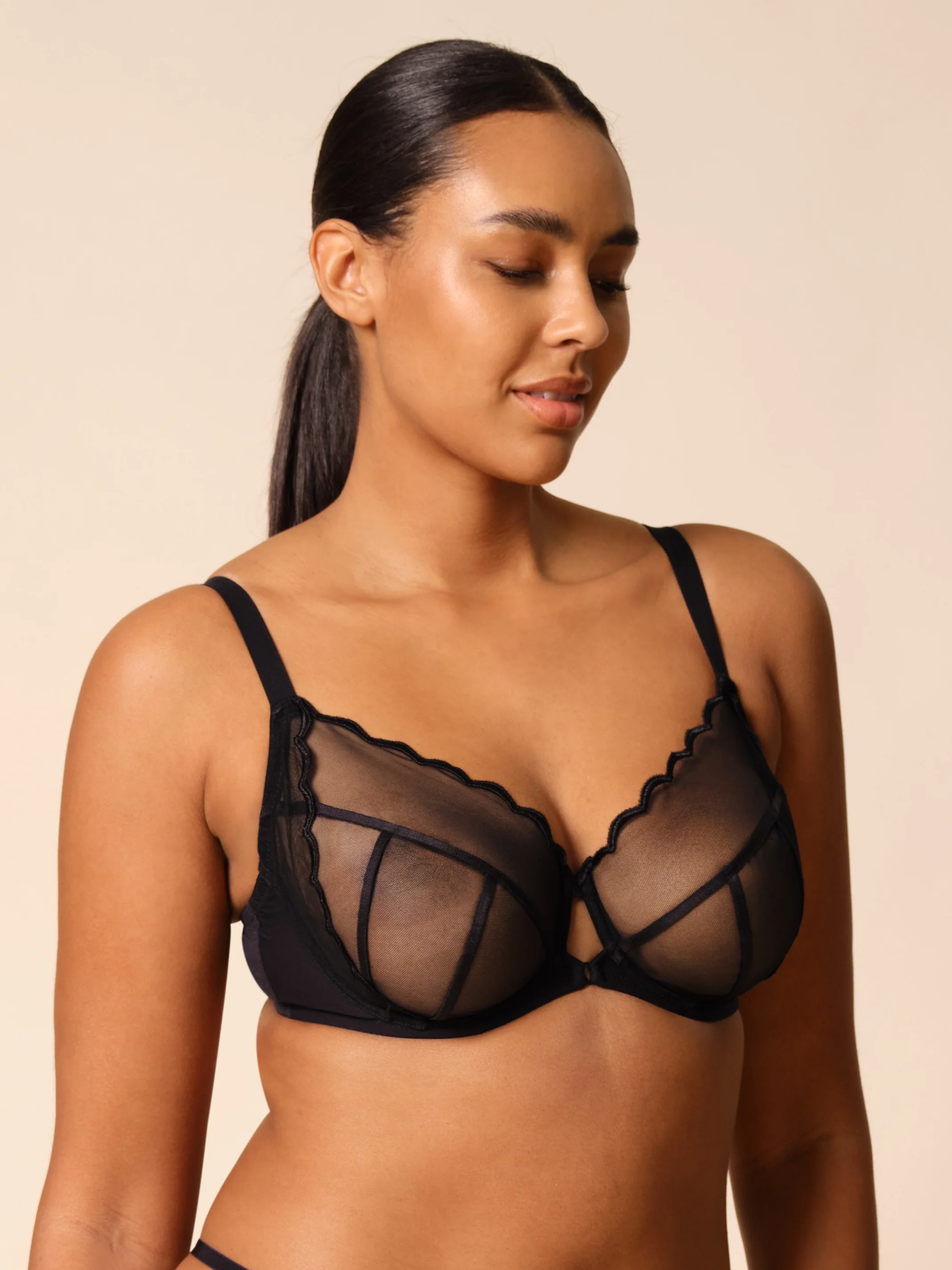 Obsession Full Cup - Image 4