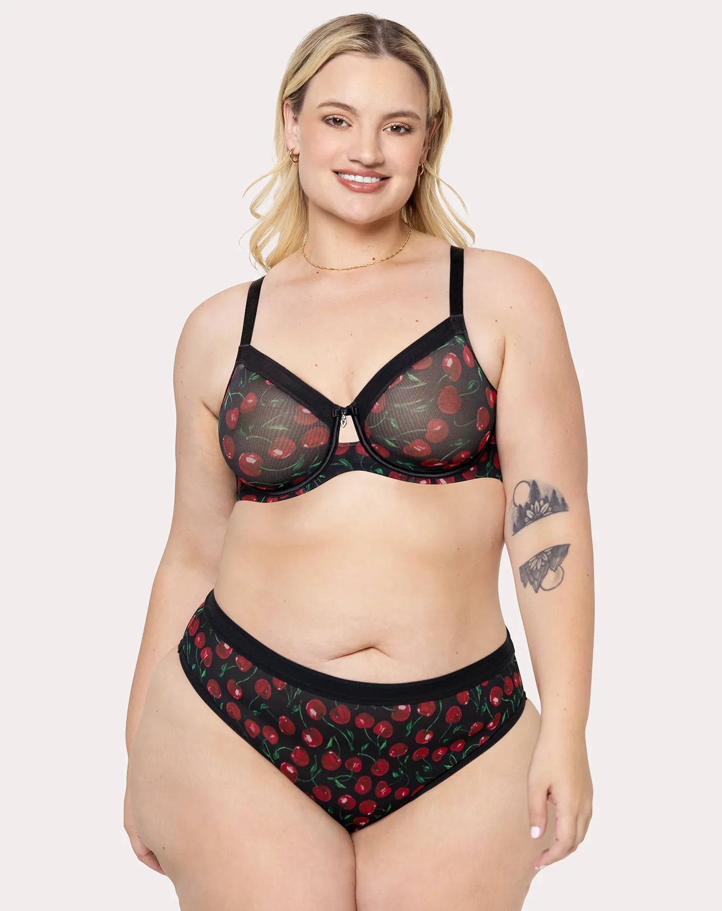 Sheer mesh Cherry pop - Image 4