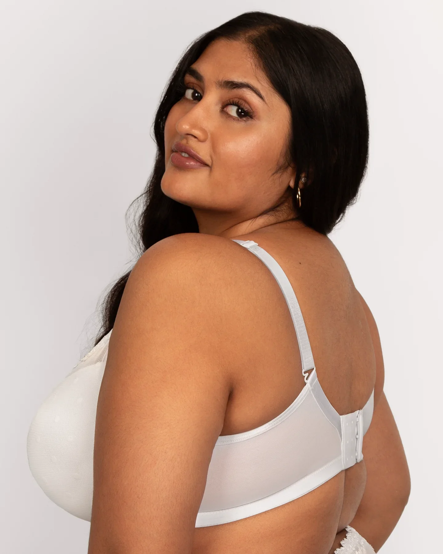 Sheer whisper plunge - Image 2
