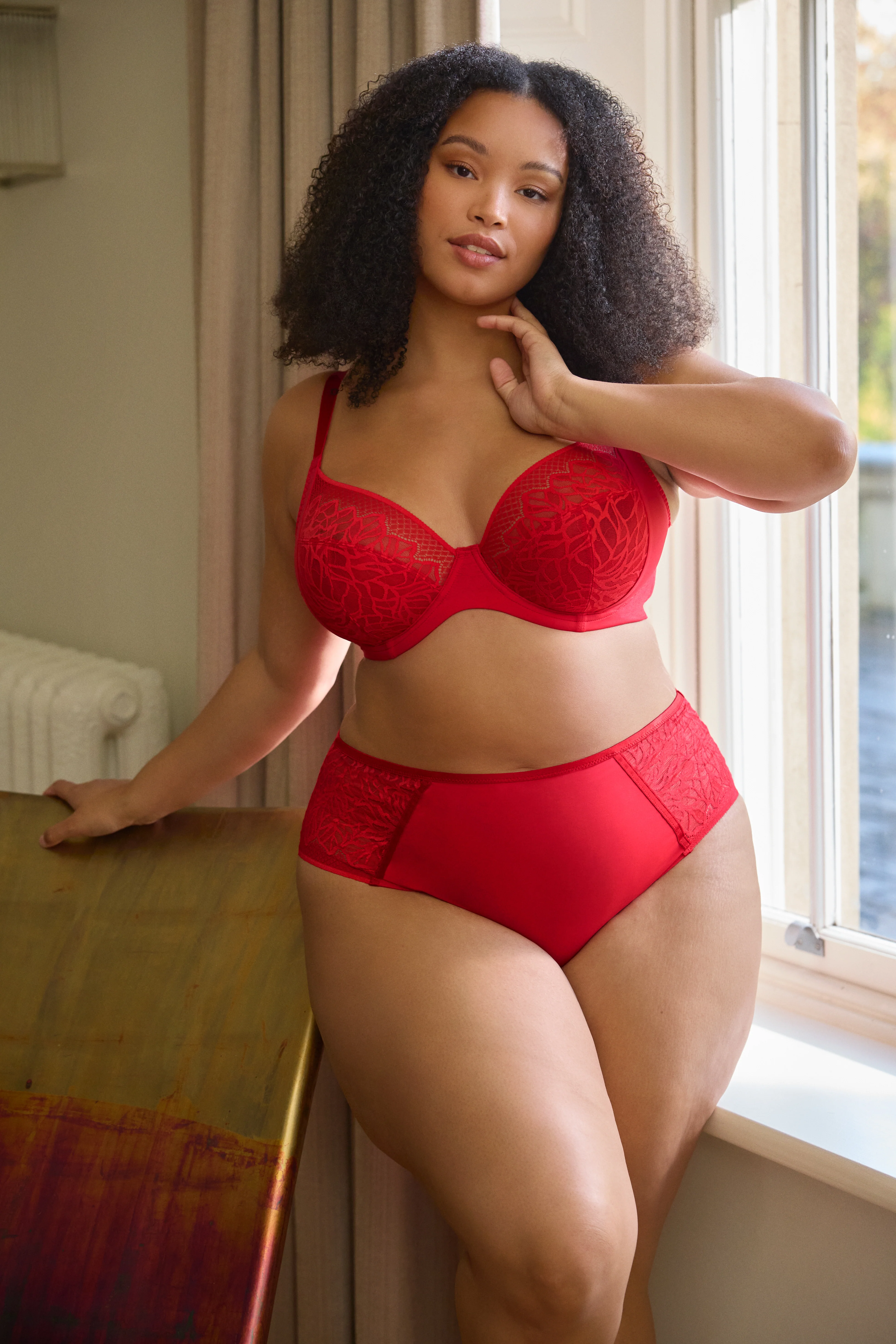 Sophia plunge Red - Image 6