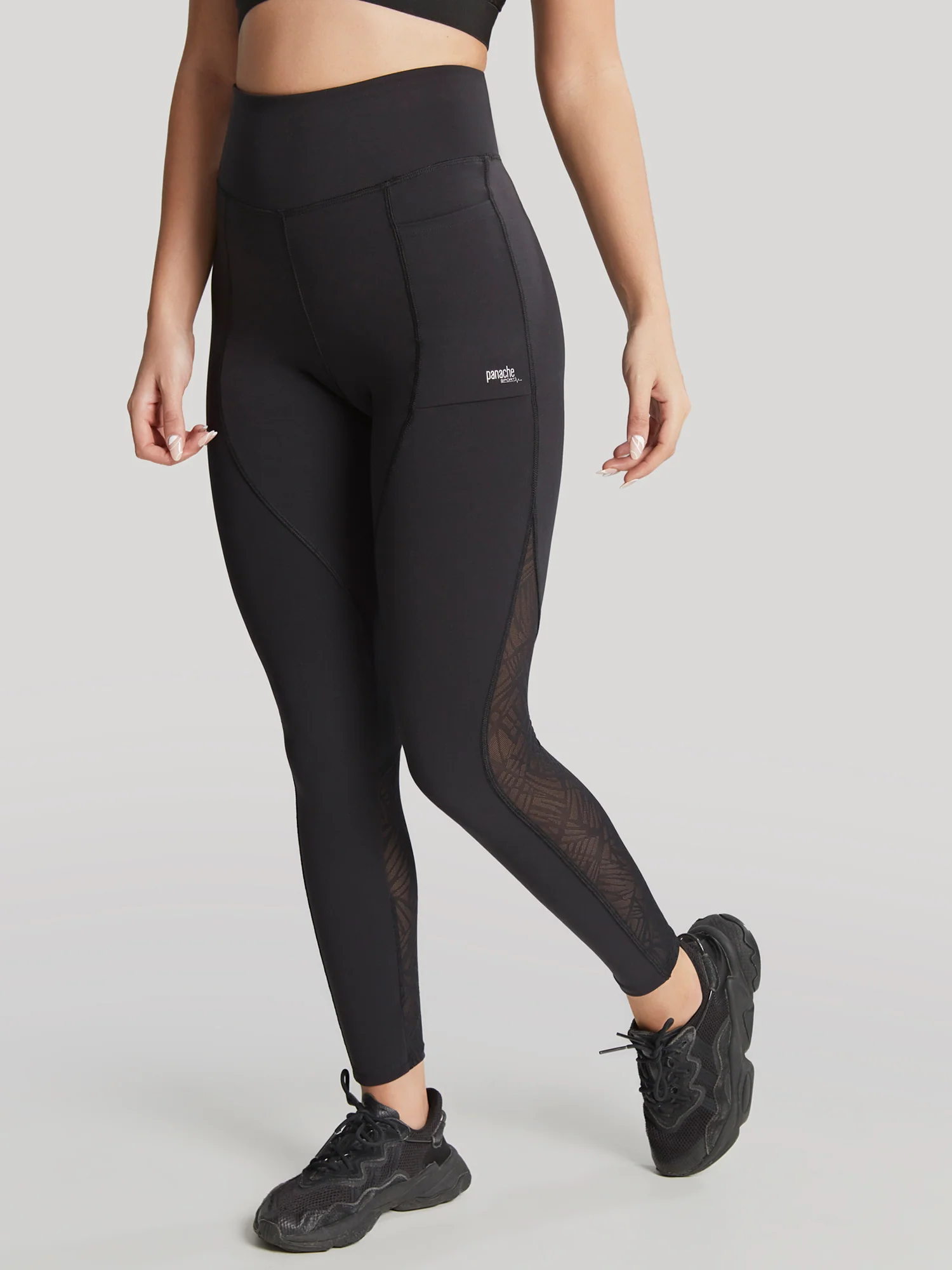 Ultra adapt legging - Image 3
