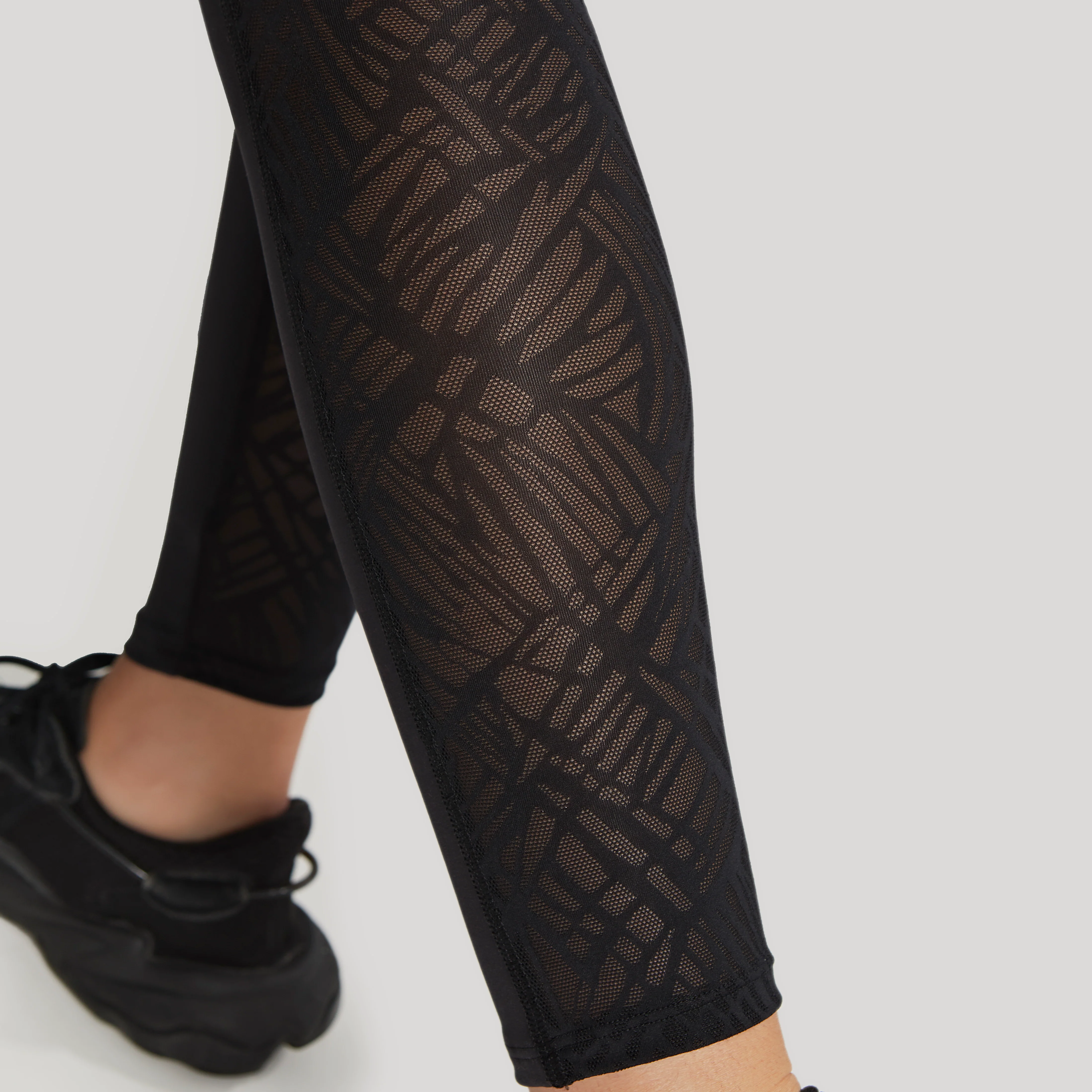 Ultra adapt legging - Image 5